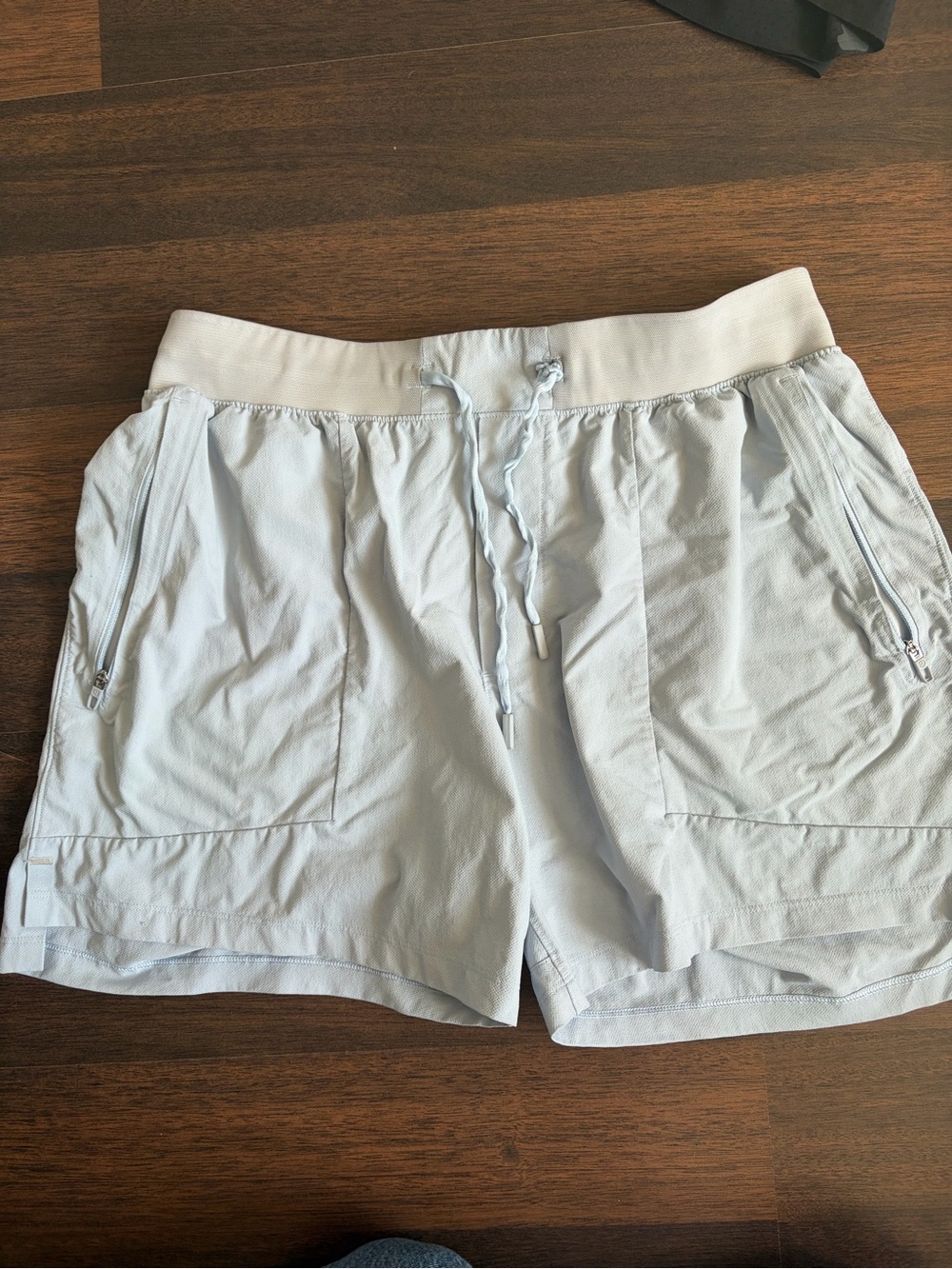lululemon athletica Light Gray Men’s Athletic Drawstring Shorts